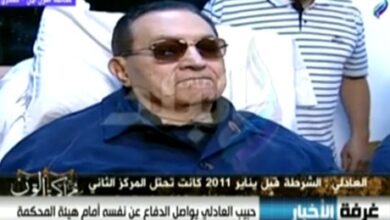 مبارك يصل الى المحكمة للادلاء بشهادته دفاعا عن نفسه 4