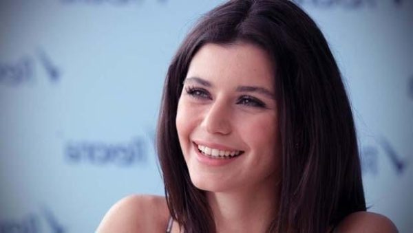 بشرة رائعة الجمال بدون ولا نقطة مكياج , تعرفى على الاسرار الخافية