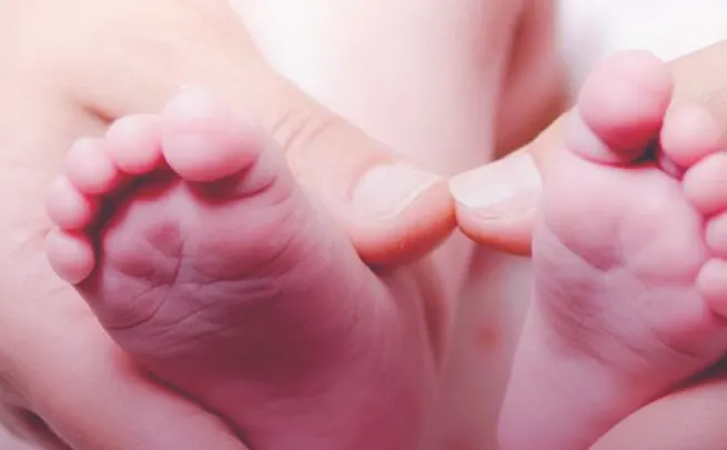 معنى الأطفال الخدج وماهي العوامل والمشاكل الصحية