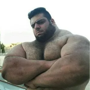 صور الهالك الإيراني في سوريا للحرب إلى جانب داعش ونظام بشار الأسد
