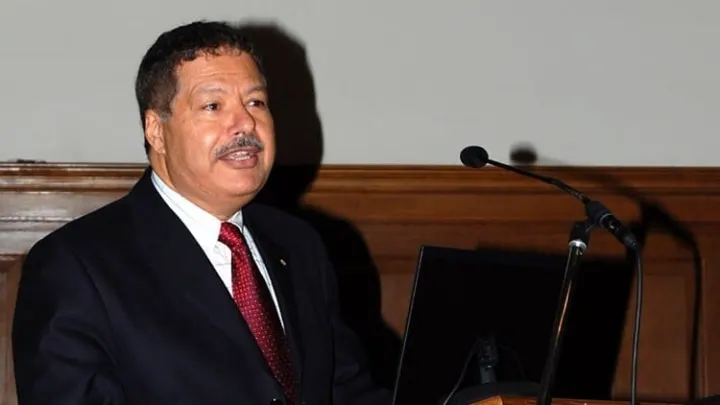 صور من جنازة الدكتور أحمد زويل سبب وفاة احمد زويل وموعد الجنازة
