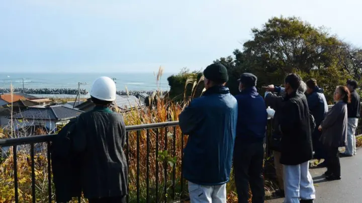 حقيقة تسونامي اليابان بعد زلزال فوكوشيما tsunami japan الغاء تحذير تسونامي جابان