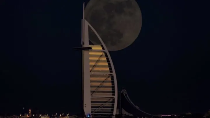 صور القمر العملاق السعودية