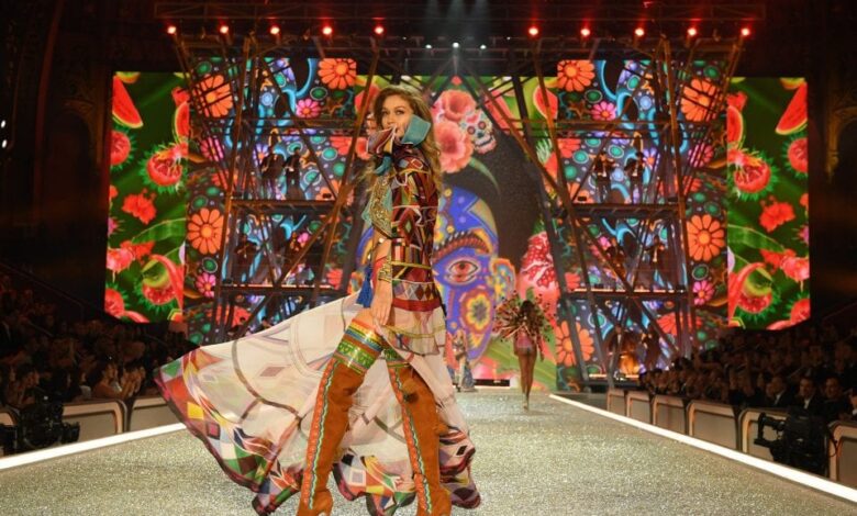 عروض victoria secret fashion show 2016 الملابس الداخلية