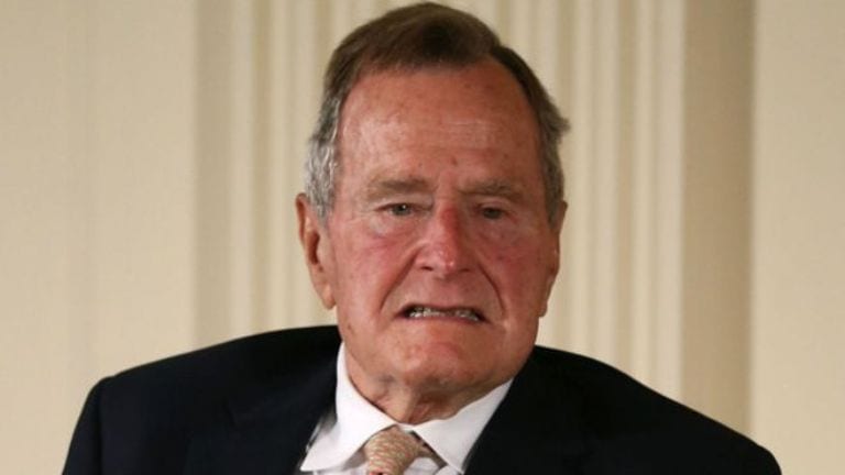 ماهي حقيقة وفاة جورج بوش الأب صور الجنازة 1