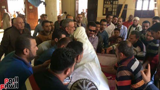 صور من جنازة الفنان مظهر ابو النجا بعد اعلان وفاة مظهر ابو النجا وسبب وفاته 2