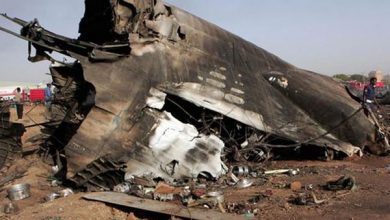 سقوط طائرة في مطار الخرطوم وتحطمها 14