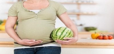 فوائد لا تعرفها عن البطيخ للمرأة الحامل