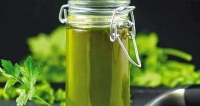 فوائد زيت البقدونس العامة