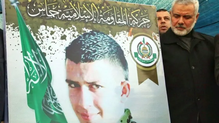 حقيقة اعتقال شقيق الشهيد عمر ابو ليلى ذو 7 أعوام