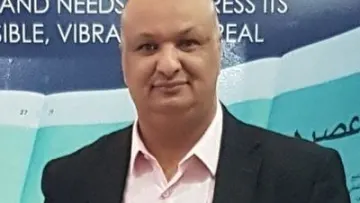 سبب محاكمة الصحفي سام الغباري في مصر