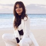 صور حلا شيحة على الشاطيء