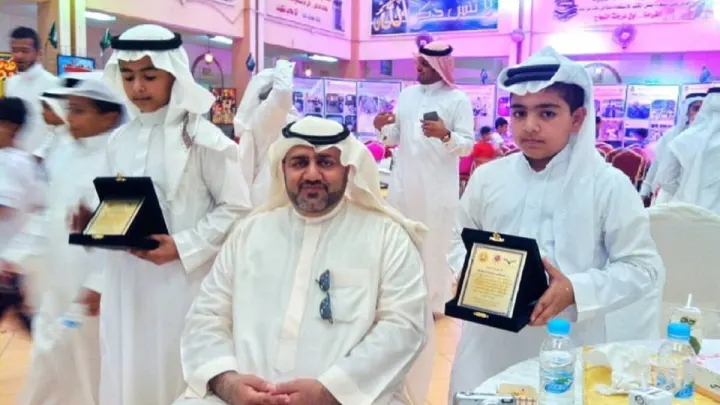وفاة علي البطاطي استاذ في جده اثناء اداء عمله