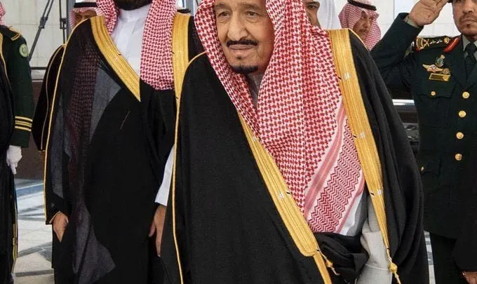 هاشتاق كلنا سلمان كلنا محمد يلجم الإعلام المؤجر الناشر خبر وفاة الملك سلمان