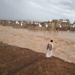 صور سيول مأرب وغرق مخيم السويداء من اخبار اليمن صحافة نت 1