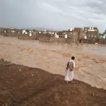 صور سيول مأرب وغرق مخيم السويداء من اخبار اليمن صحافة نت