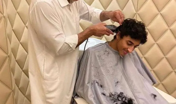 حلاق الوكرة من هو