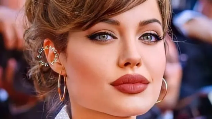 انجلينا جولي انستقرام صور 2024
