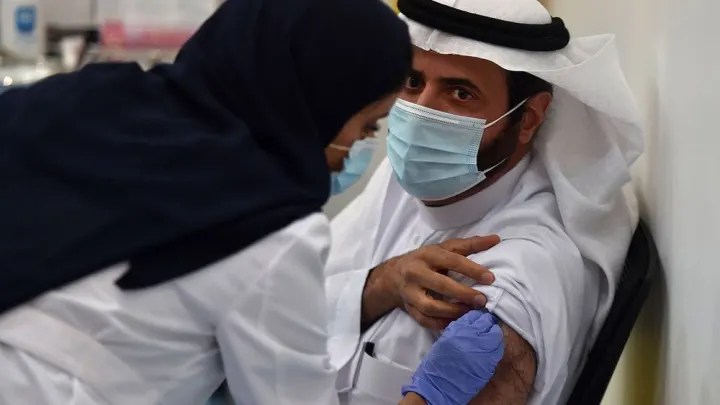 حقيقة التصاق المعادن بعد استخدام لقاح فيزر Phaser vaccine