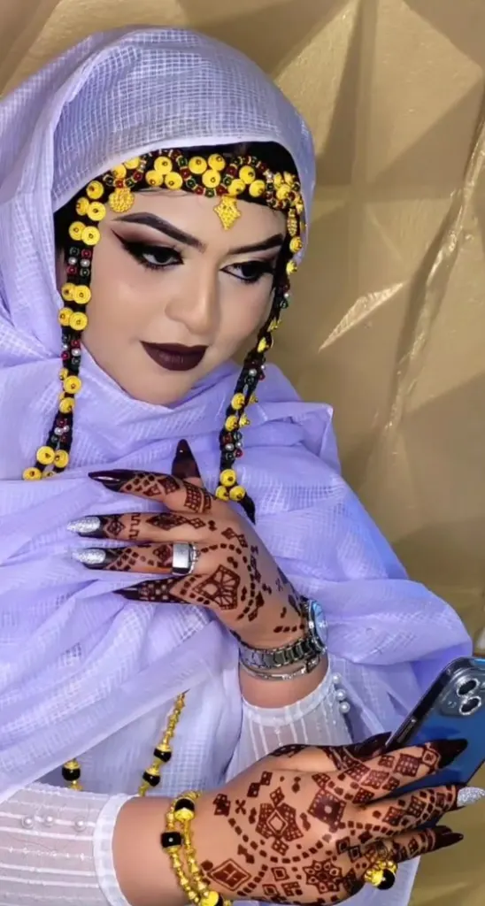 حنة سودانية بطريقة جزائرية حنة سودانية بطريقة جزائرية