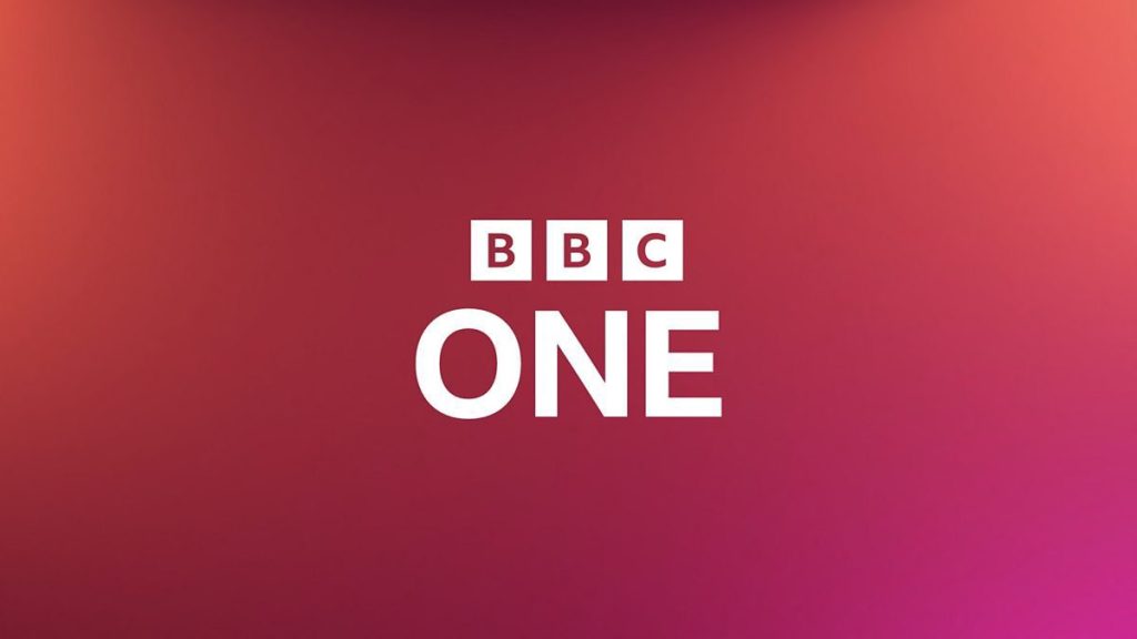 قناة BBC One هي واحدة من القنوات التلفزيونية الرائدة في المملكة المتحدة وتبث مجموعة متنوعة من البرامج الترفيهية، الإخبارية، والدرامية. يمكن استقبال القناة عبر الأقمار الصناعية والمنصات الرقمية المختلفة داخل المملكة المتحدة وبعض المناطق الأخرى. تردد قناة BBC One عبر الأقمار الصناعية 🔹 القمر الصناعي Astra 2E (28.2°E) التردد: 10818 ميجاهرتز الاستقطاب: عمودي (V) معدل الترميز: 22000 تصحيح الخطأ (FEC): 5/6 النظام: DVB-S QPSK 📡 البث داخل المملكة المتحدة: متاح عبر Freeview، Freesat، Sky، وVirgin Media. يتم تشفير بعض النسخ الخاصة بالمناطق الأخرى بسبب حقوق البث. 📡 البث خارج المملكة المتحدة: لا تتوفر BBC One بشكل مجاني على الأقمار الصناعية خارج بريطانيا، ولكن يمكن مشاهدتها عبر خدمات VPN أو الاشتراكات في منصات البث التي تقدم محتوى BBC.